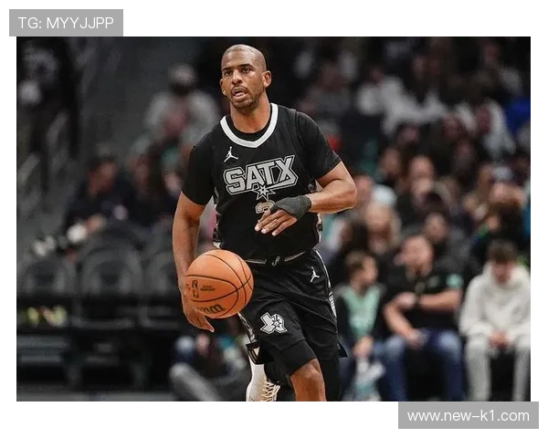 克里斯·保罗挡拆分球胜特雷·杨 助攻更稳