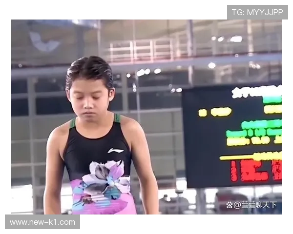 崔家溪训练完直接拎着爱马仕去接娃，这谁顶得住啊